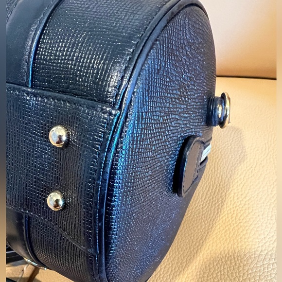 MCM Papillon Black Hand/Shoulder Bag - Picture 14 of 15